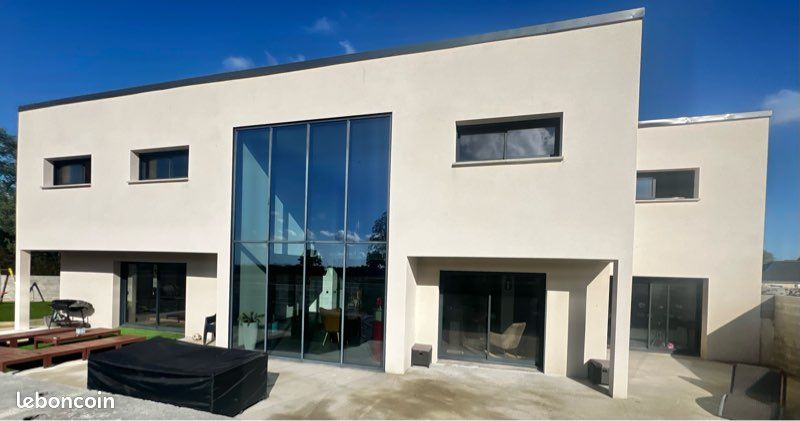 Casa de 5 dormitorios en Calvados, France No. 356766