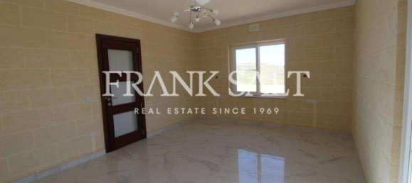 Villa de 6 dormitorios en Gharb, Malta No. 6045 7