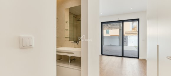 5 bedrooms Villa in Corroios, Portugal No. 103517 15