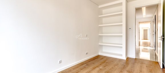 5 bedrooms Villa in Corroios, Portugal No. 103517 12