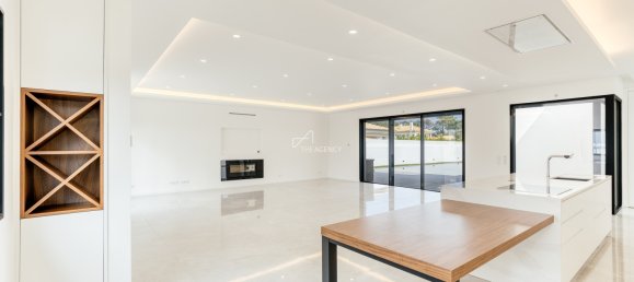 5 bedrooms Villa in Corroios, Portugal No. 103517 10