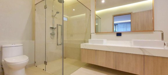 5 bedrooms Villa in Chalong, Thailand No. 10999 3