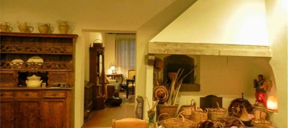 8 bedrooms Villa in Florence, Italy No. 377551 16