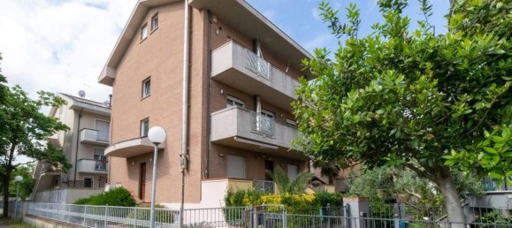 2 bedrooms Apartment in Cattolica, Italy No. 287418 2