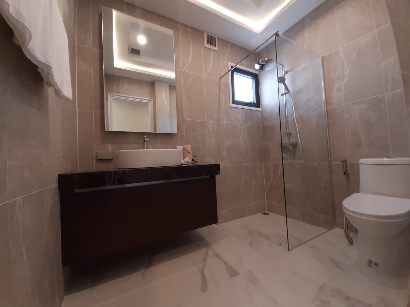 4 غرف نوم مقهى / مطعم في Pattaya, Thailand رقم 4057