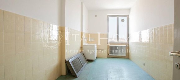 4 rooms Apartment in Bergamo, Italy No. 36109 13