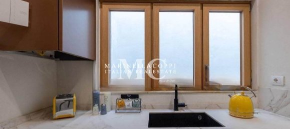 Apartamento de 3 dormitorios en Florence, Italy No. 49173 3