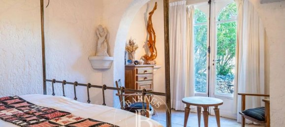 8 bedrooms Villa in Saint-Florent, France No. 58761 19