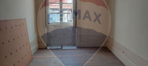 Bâtiment à Porto, Portugal 280m² No. 157967 5