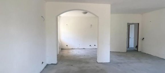 Квартира с 6 спальнями в Атрипальда, Италия № 75577 16