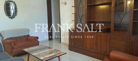 Квартира с 2 спальнями в Корми, Мальта № 7964 2