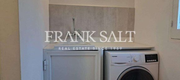 Квартира с 2 спальнями в Корми, Мальта № 7964 12