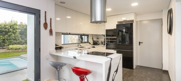 4 غرف نوم منزل في Almada, Portugal رقم 103680 20