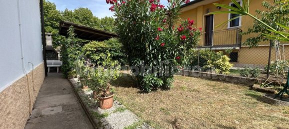 3 bedrooms House in Erbé, Italy No. 277248 14