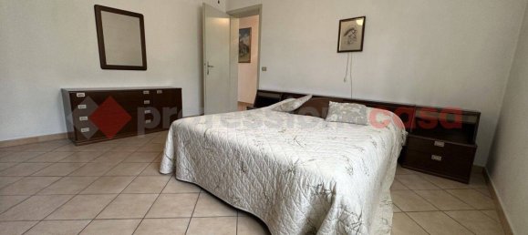 3 bedrooms House in Erbé, Italy No. 277248 7