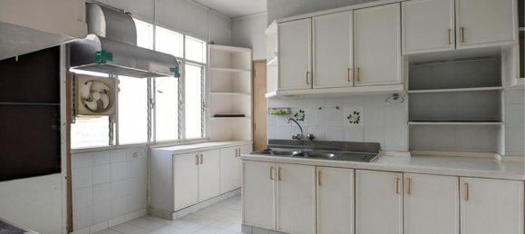 3 bedrooms Condo in Bangkok, Thailand No. 2111 2