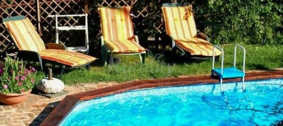 8 rooms House in Castelraimondo, Italy No. 154878 8