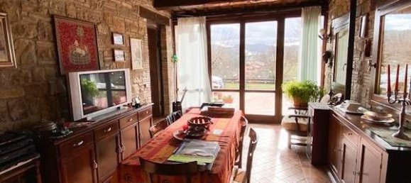 8 rooms House in Castelraimondo, Italy No. 154878 23