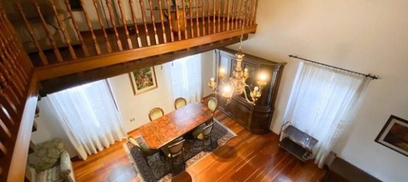 8 rooms House in Castelraimondo, Italy No. 154878 3