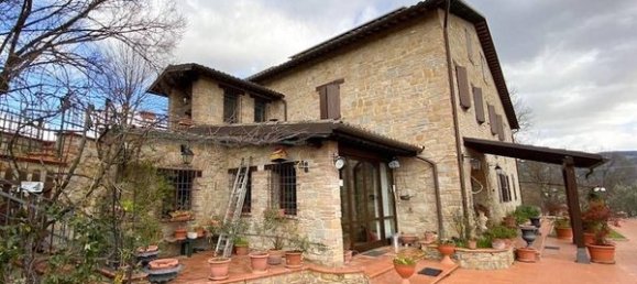 8 rooms House in Castelraimondo, Italy No. 154878 20
