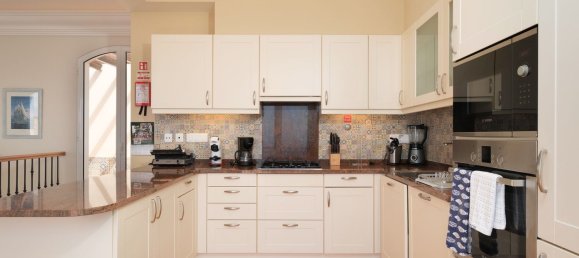 Таунхаус с 3 спальнями в Фуншал, Португалия № 174878 2