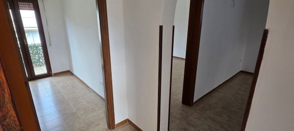 3 rooms Apartment in Brindisi, Italy No. 156407 3