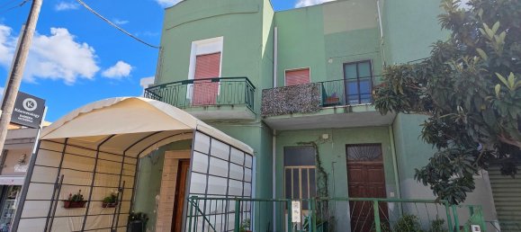 3 rooms Apartment in Brindisi, Italy No. 156407 2