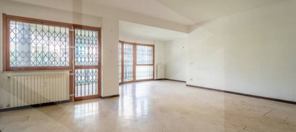 6-salle Appartement à Rome, Italy No. 26494 10