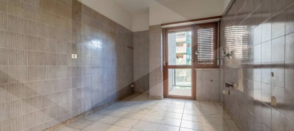 6-salle Appartement à Rome, Italy No. 26494 4