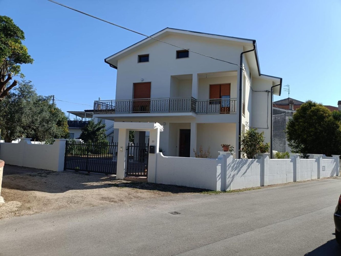 Вилла с 8 комнатами в Пальета, Италия № 268745