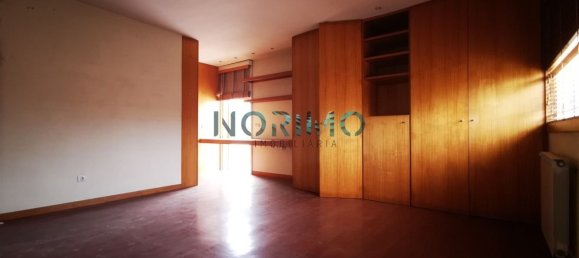 4 bedrooms Villa in Povoa de Varzim, Portugal No. 134988 8