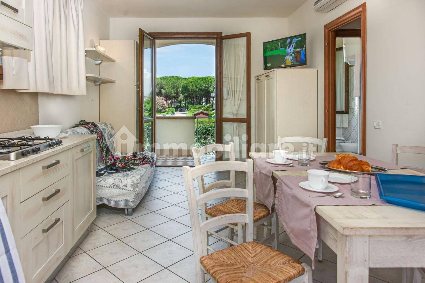 2 bedrooms Apartment in Rosignano Marittimo, Italy No. 48455