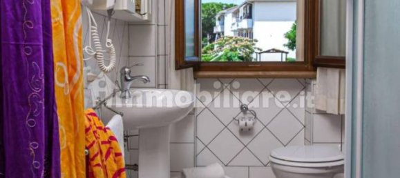 2 bedrooms Apartment in Rosignano Marittimo, Italy No. 48455 9