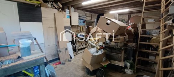 3 Schlafzimmer Haus in Chailland, France, Nr. 305703 12