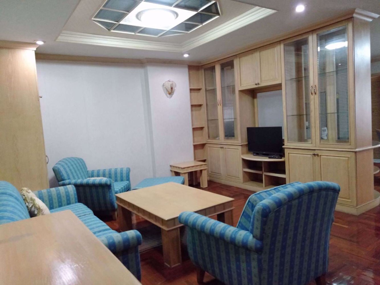 Кондоминиум  с 2 спальнями в Ваттхана, Таиланд № 9445