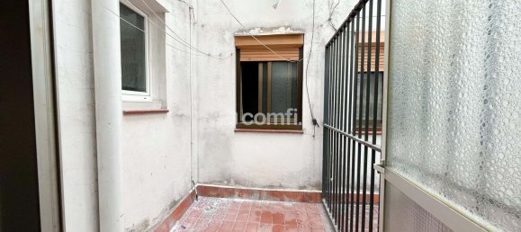 Apartamento de 4 dormitorios en Gràcia, Spain No. 86095 21