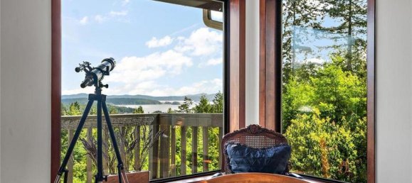 3 bedrooms House in British Columbia, Canada No. 1112 10