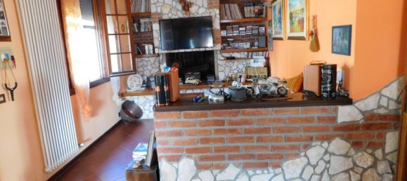 Дом с 3 комнатами в Лонгаре, Италия № 154078 4