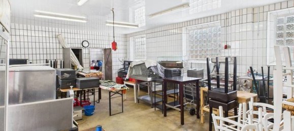 8 rooms Building in Neunkirchen, Germany No. 231547 16