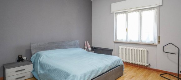 4 rooms Apartment in Curno, Italy No. 284742 10