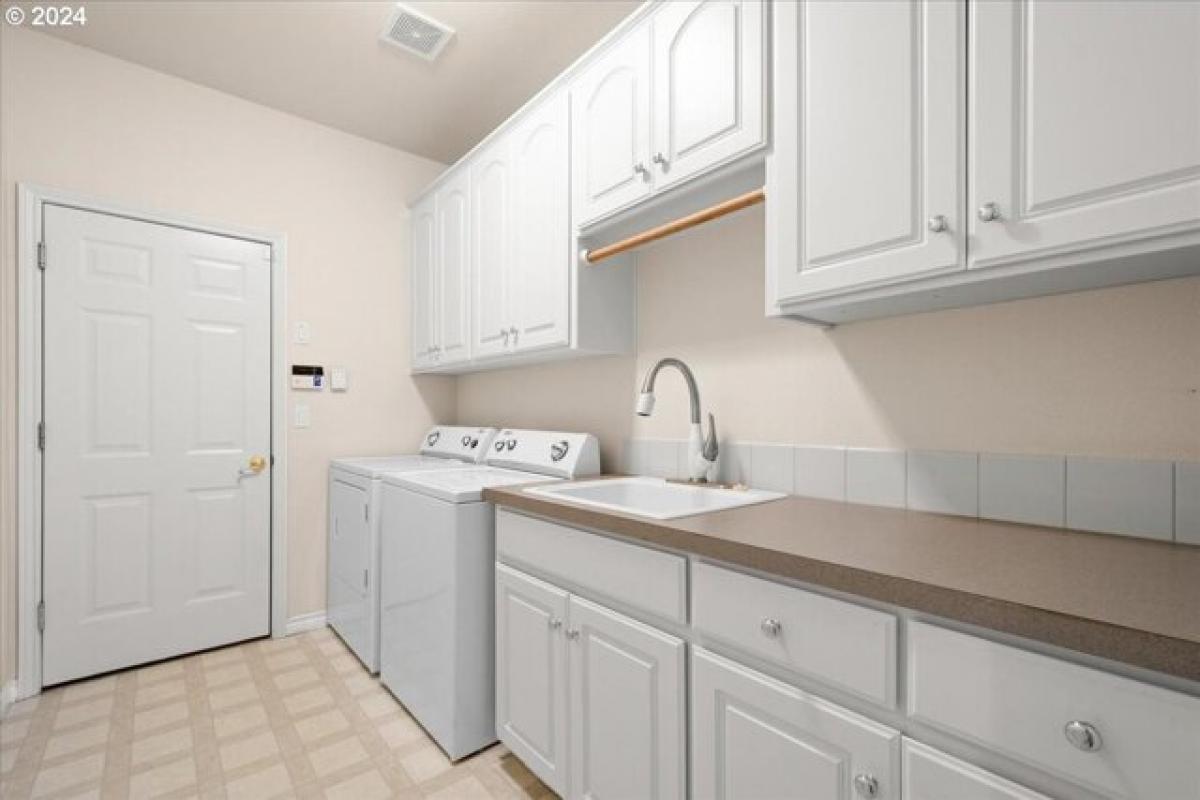 Casa de 3 dormitorios en Vancouver, USA No. 436453