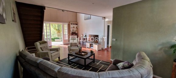 3 bedrooms House in Courcelles-les-Gisors, France No. 68078 2