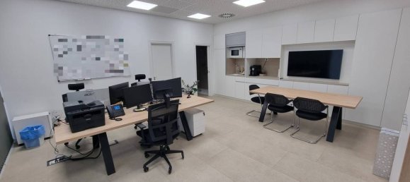 57m² Office in Granollers, Spain No. 140898 2