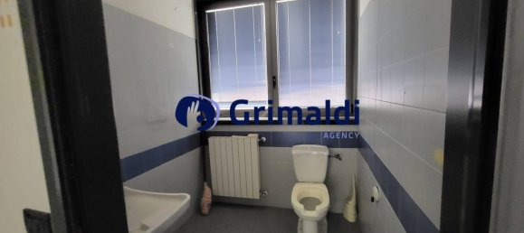 5-salle Bâtiment à Vercelli, Italy No. 212592 41