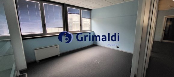 5-salle Bâtiment à Vercelli, Italy No. 212592 42