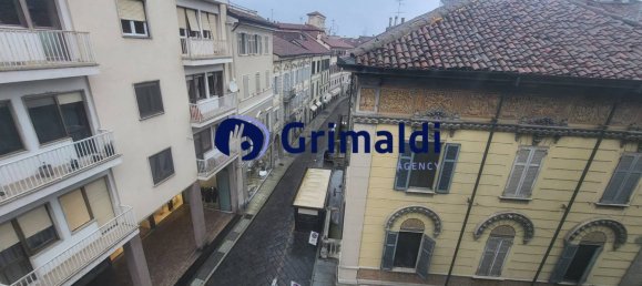 5-salle Bâtiment à Vercelli, Italy No. 212592 46