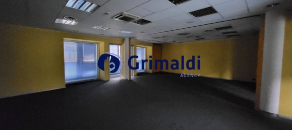 5-salle Bâtiment à Vercelli, Italy No. 212592 3