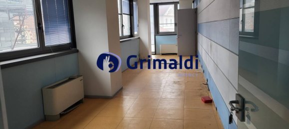 5-salle Bâtiment à Vercelli, Italy No. 212592 27