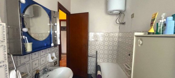 3 bedrooms Apartment in Florence, Italy No. 371066 14