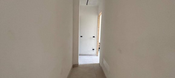 3 bedrooms Apartment in Florence, Italy No. 371066 23